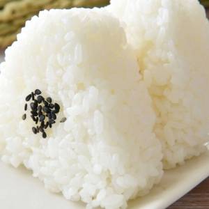 ＜写真＞朝の「おにぎり」に混ぜるだけ。自律神経を整えるトリプトファン食材5選｜管理栄養士が解説