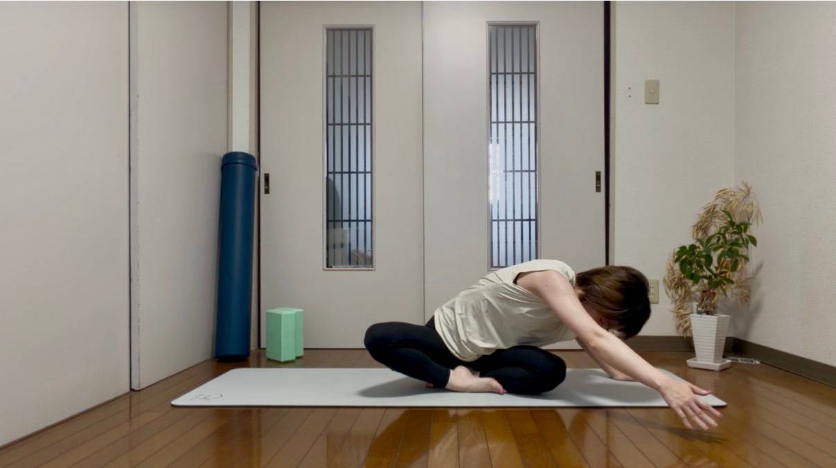 広背筋ストレッチ