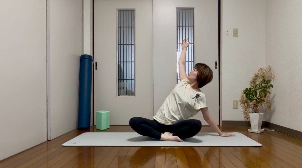 広背筋ストレッチ