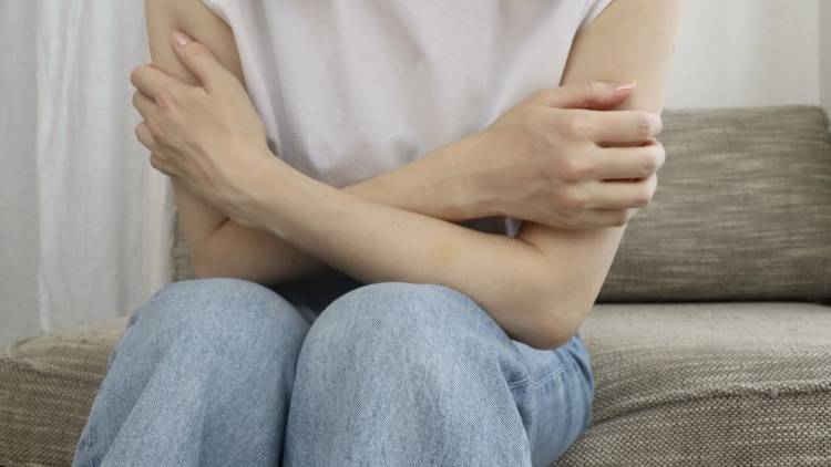 「冷房で体が冷えきった」日の夜に。胃腸を温めて自律神経を整えるお助け食材3選|管理栄養士が解説