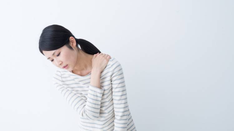 【老け見え&プチ不調対策】寝たまま3分OK!背中リセットエクササイズ