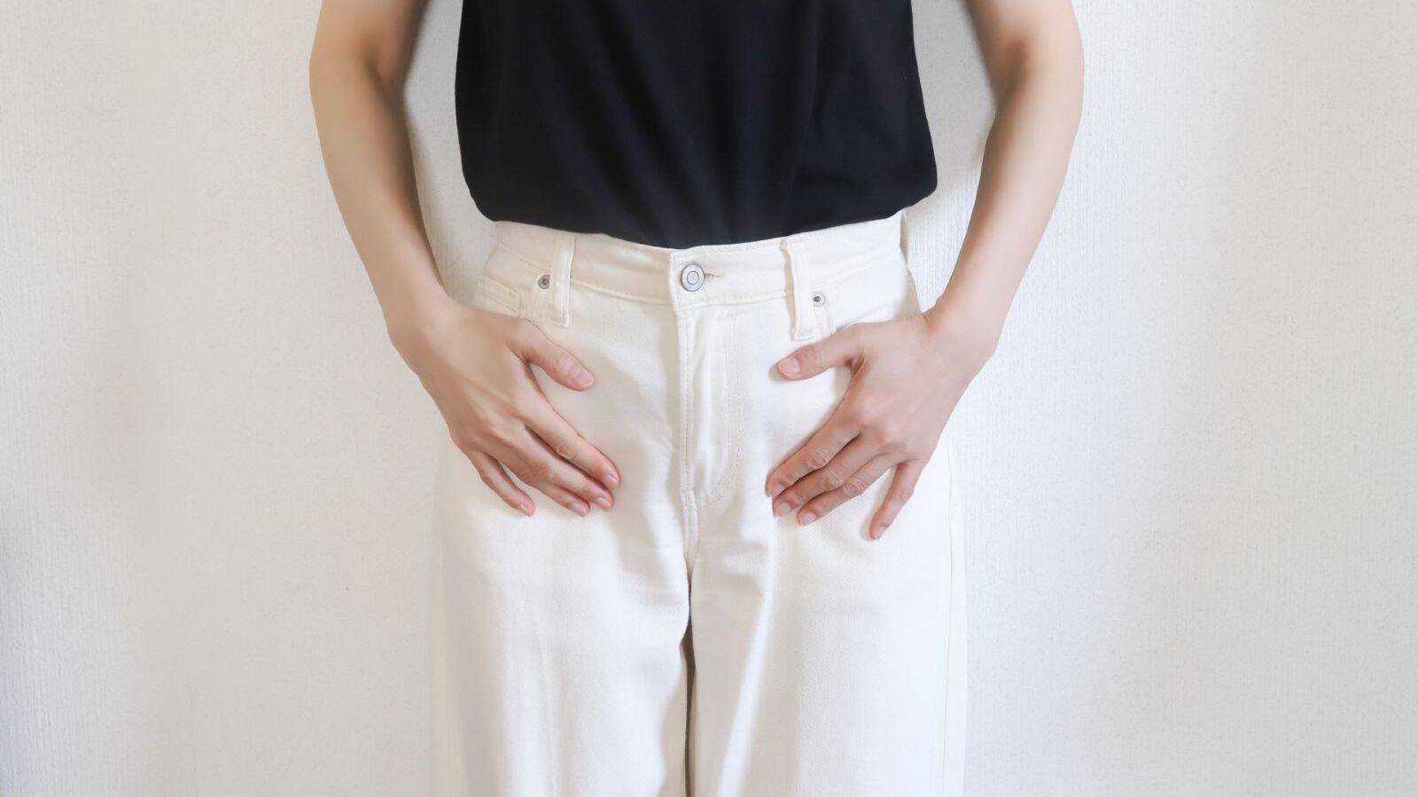 股関節が硬い→骨盤と連動させて「ねじる」だけで緩む！股関節ほぐし