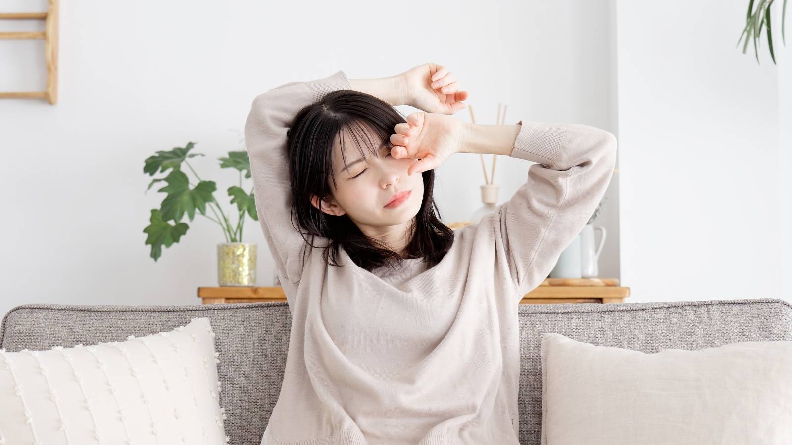 「朝すっきり起きられない…」体内時計は朝食もカギ？冷凍ぶどう×甘酒豆腐の朝パフェ【管理栄養士監修】