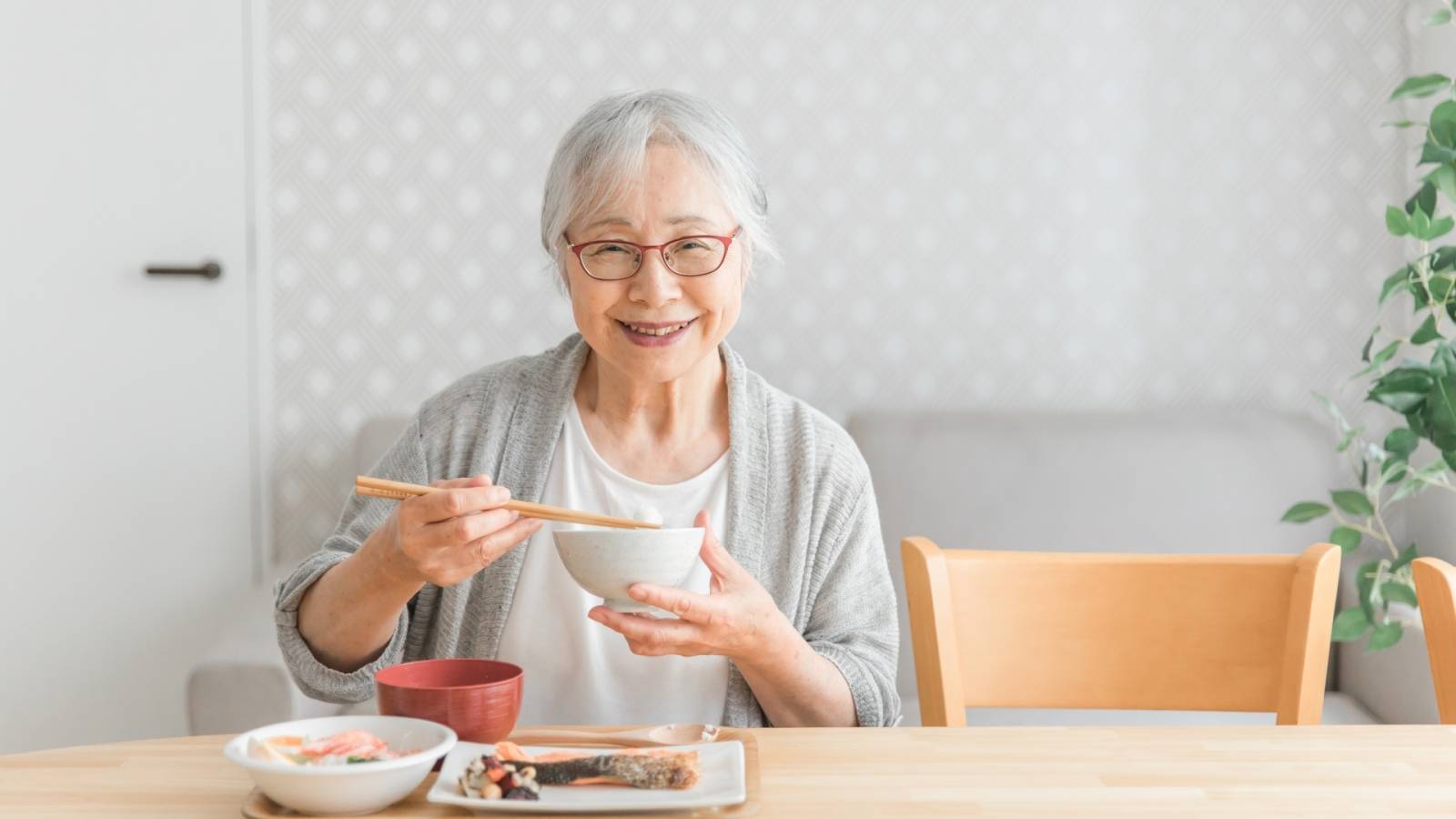 敬老の日に何を贈る？管理栄養士おすすめ「食べやすくて栄養もとれる」食材5選