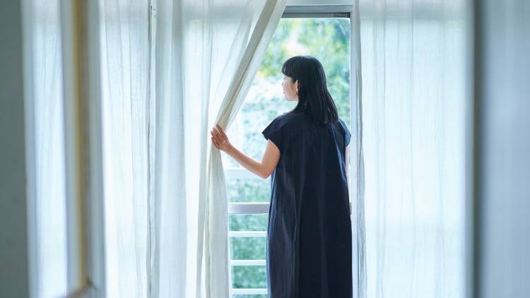 誘われないと寂しい。でも誘われると面倒…人付き合いに疲れた人の「矛盾した気持ち」の正体とは？臨床心理士解説
