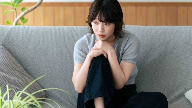 「あの言い方、まずかったかな…」会話のあと“一人反省会”が止まらない人の心で起きていること｜臨床心理士が解説