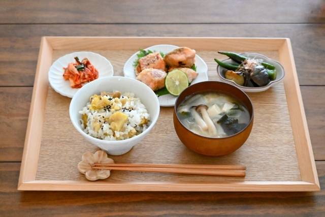 栗ごはん定食