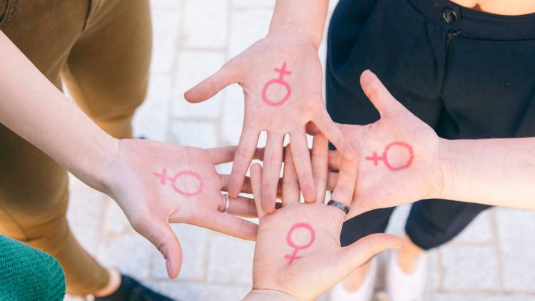 なぜ地方から女性がいなくなるのか。130人の声から見えた「女性はサポート役」という前提の呪縛
