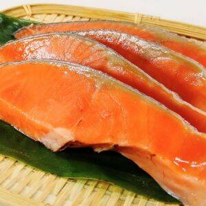 実はすごい!鮭に含まれる栄養と毎日の食べ方を管理栄養士が解説