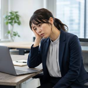 「やる気が出ない…」それ、股関節の硬さが関係しているかも!体も心も前向きになる股関節エクサ