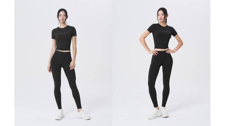 ＜XEXYMIX＞人気ウェアが特別仕様に。限定ロゴで楽しむブラックアイテムが登場