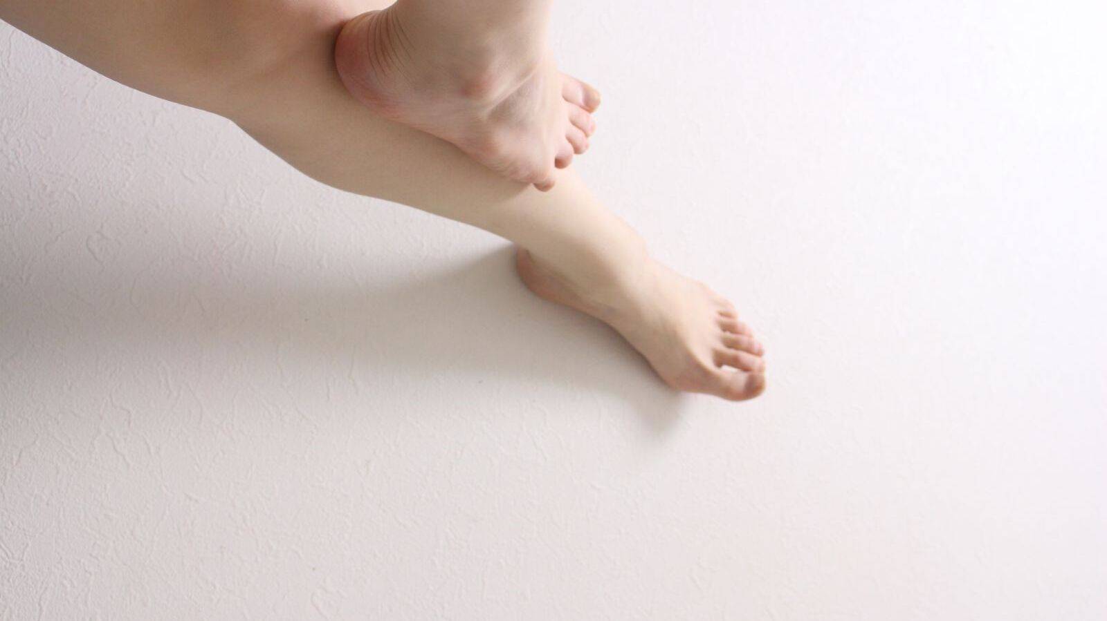  「最近、片脚立ちでグラグラする…」40代から低下しやすいバランス力を取り戻す片足屈伸エクササイズ 