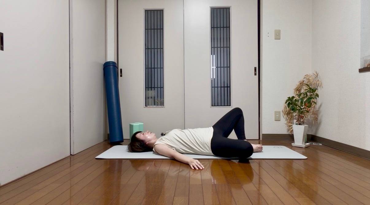 骨盤整えストレッチ