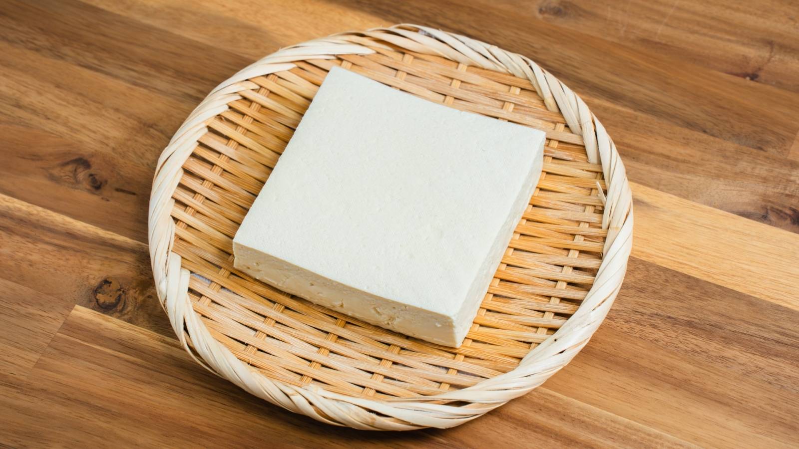 朝の「豆腐」に足すだけ。代謝をサポートする食材｜管理栄養士が解説