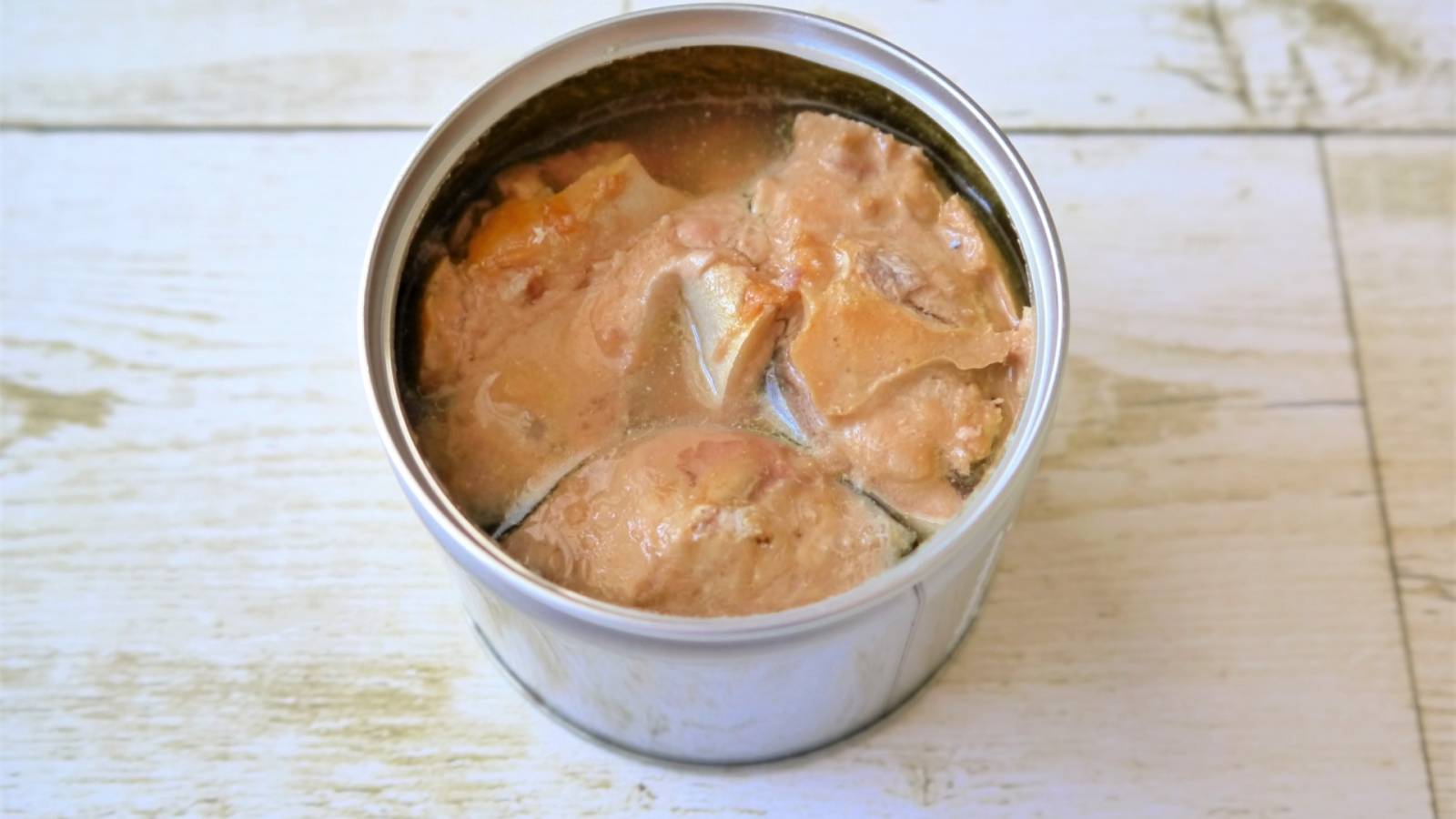「知らずに摂りすぎてるかも…」サバ缶と組み合わせるときに注意したい調味料＆食材4選｜管理栄養士が解説