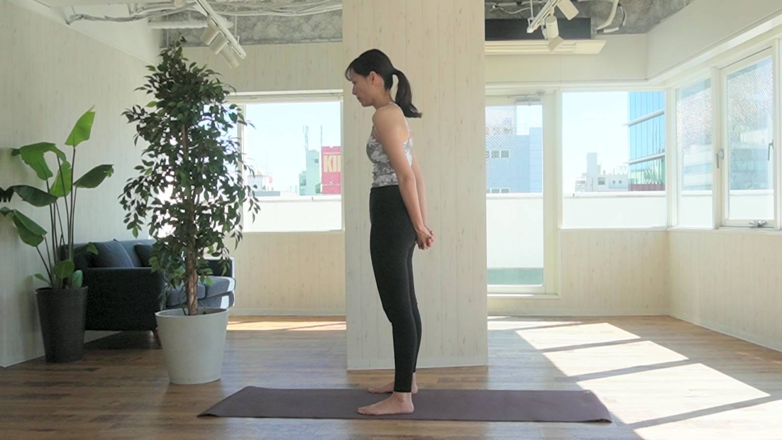 胸開きストレッチ
