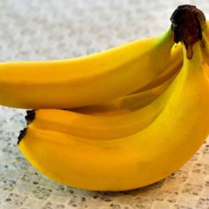 バナナに「ひとかけ」加えるだけ!腸活をサポートする食べ合わせ|管理栄養士が解説