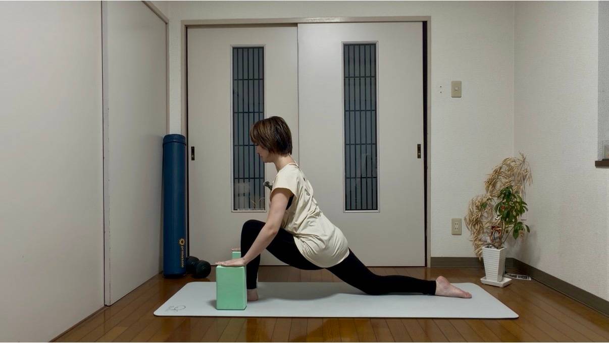 三日月のポーズアレンジ