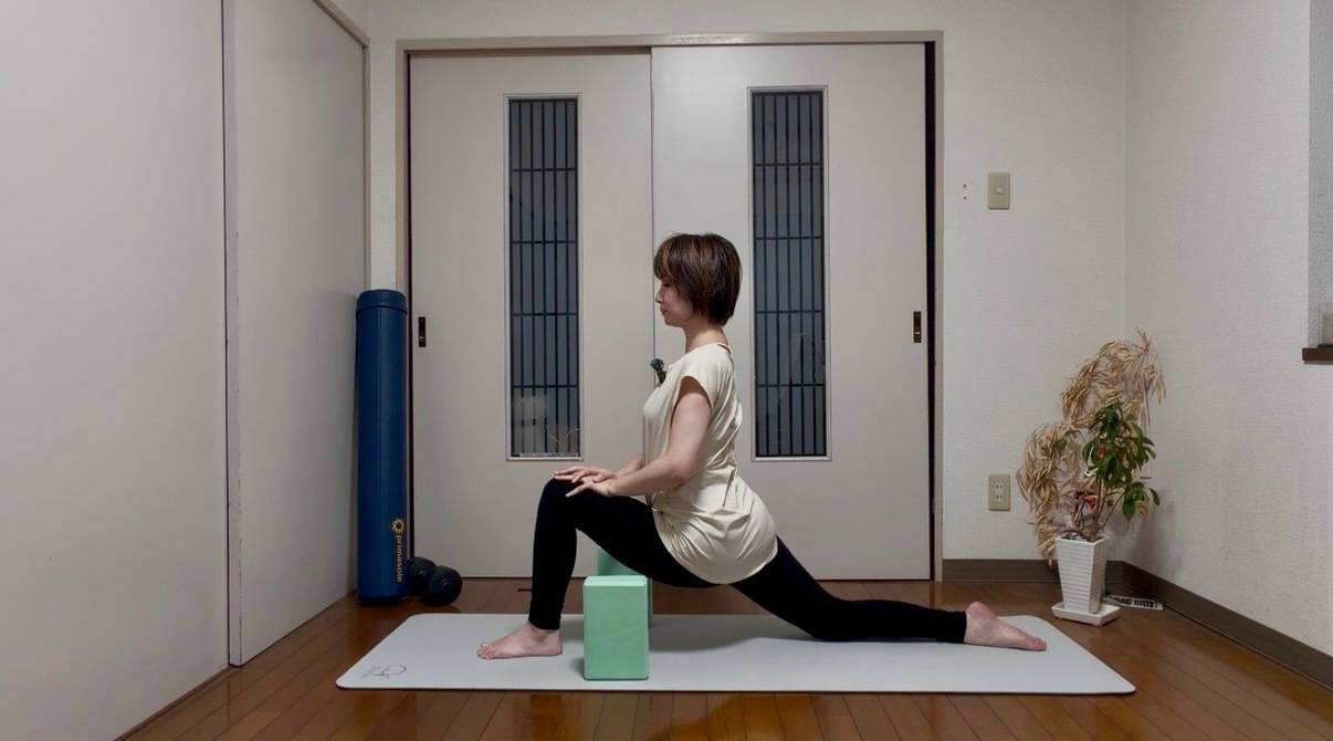 三日月のポーズアレンジ