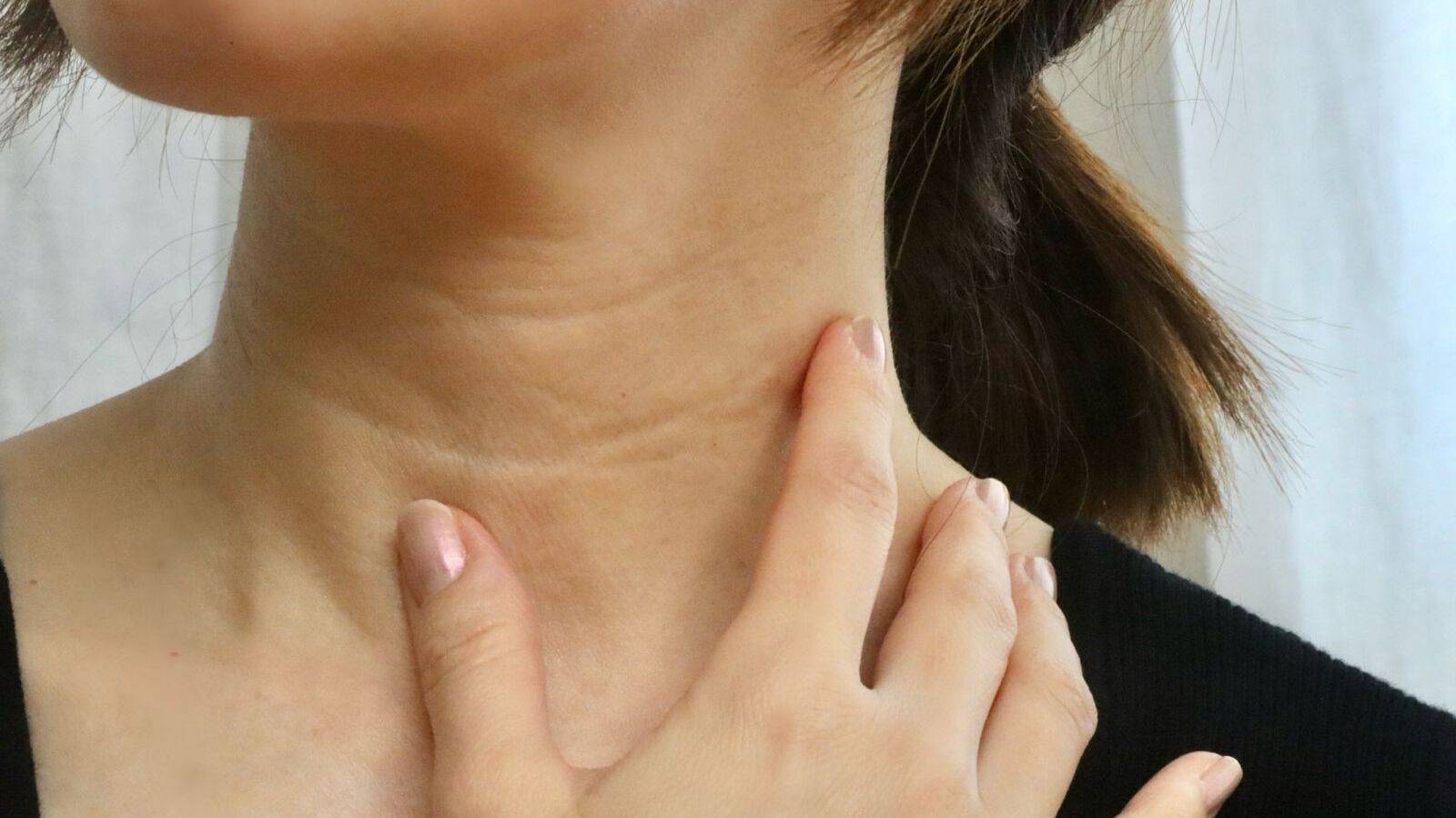 更年期から気になる「全身の乾燥」ヨガ講師がすすめるお風呂前の簡単オイルマッサージ 