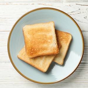 鉄分不足を防ぐ！朝の「トースト」にのせると良い秋の食材とは？｜管理栄養士が解説