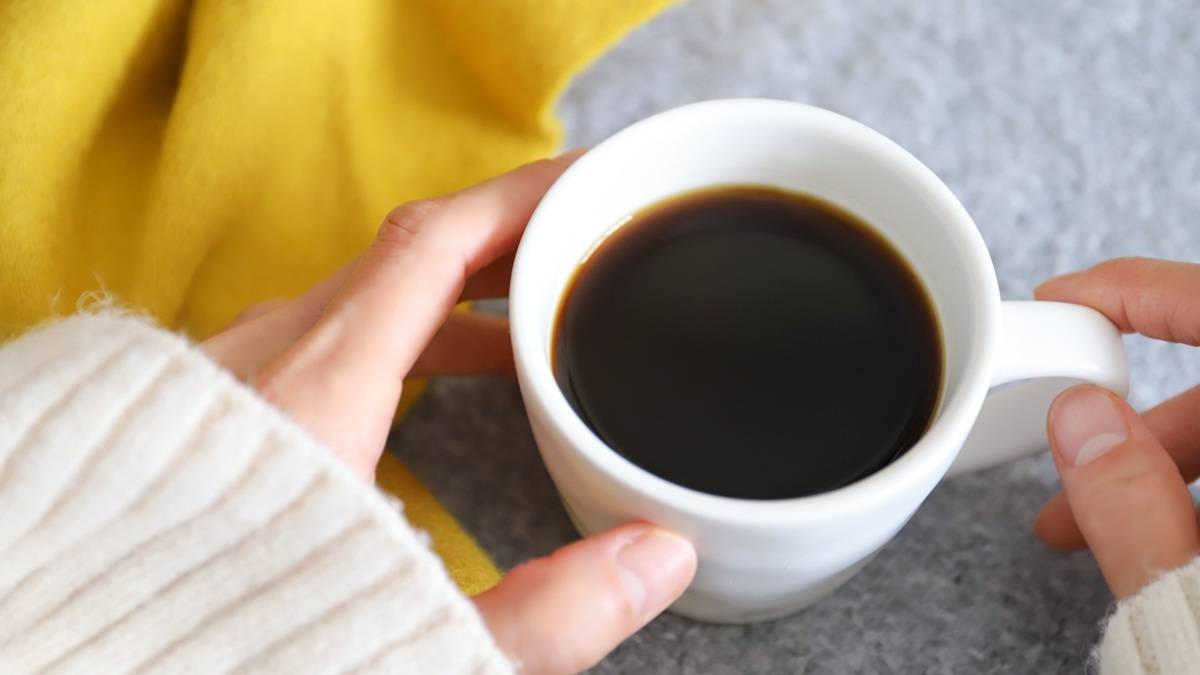 朝の「コーヒー」にひとふりするだけ。冷えを防ぐスイッチを入れる調味料3選｜管理栄養士が解説