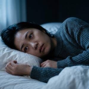 【疲れているのに寝つけない夜】ある部分を３分ゆるめるだけ｜ぐっすり入眠できる脱力ストレッチ