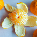 皮を剥いたデコポン