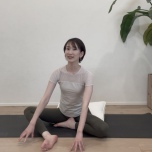 股関節ストレッチ