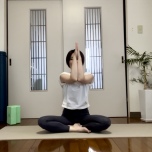 肩甲骨ストレッチ