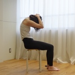 首のストレッチ