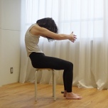 背中ストレッチ