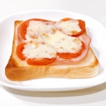 トマトトースト