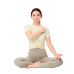 ほぐす・伸ばす・鍛えるで引き締める「美筋ヨガ」