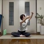 背骨ストレッチ