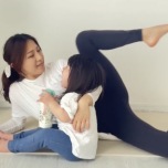 脚を引き寄せるイメージ