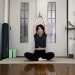 肩甲骨ストレッチ