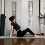 肩甲骨ストレッチ