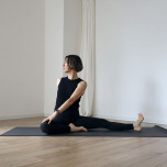 パリヴルッタジャーヌシルシャーサナ1