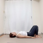 膝を立てて仰向けで寝た姿勢