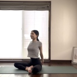 バストアップストレッチ