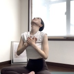 二重顎トレーニング