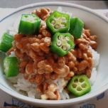オクラと納豆