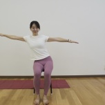 椅子・体幹トレーニング③