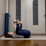 ハッピーベイビーのポーズ