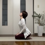 呼吸を深めるストレッチ