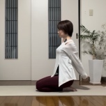 呼吸を深めるストレッチ