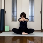 背中をほぐすストレッチ