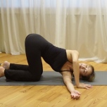 糸通しのポーズ