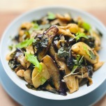 ナスとまいたけの磯炒め